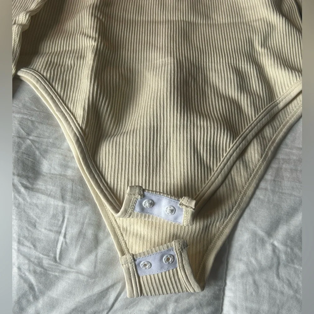 OQQ Women’s Long Sleeve Ribbed Bodysuit - Picture 5 of 6